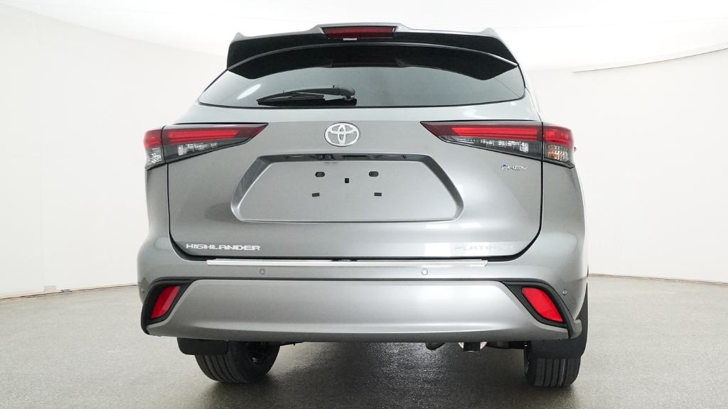New 2026 Toyota Highlander Hybrid SUV