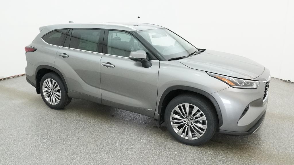 New 2026 Toyota Highlander Hybrid SUV