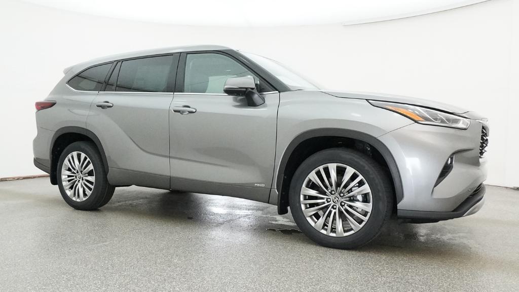 New 2026 Toyota Highlander Hybrid SUV