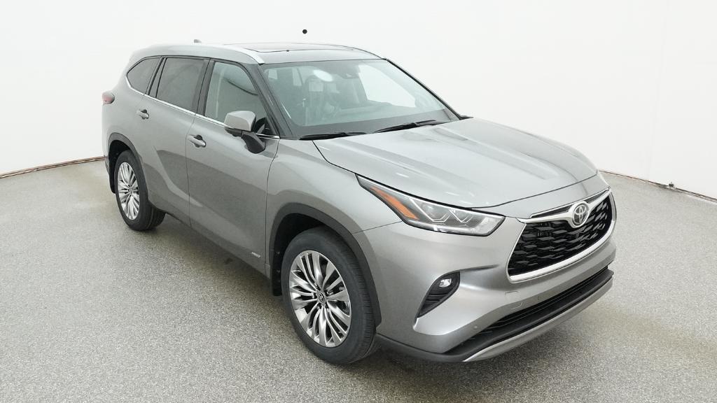 New 2026 Toyota Highlander Hybrid SUV