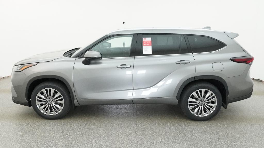 New 2026 Toyota Highlander Hybrid SUV