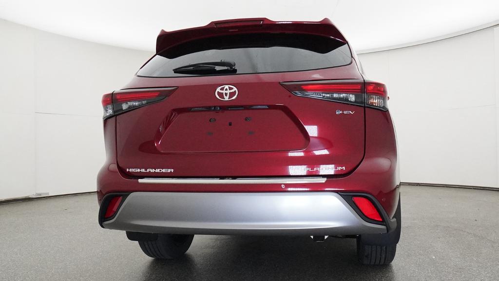 New 2026 Toyota Highlander Hybrid SUV