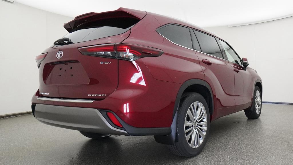 New 2026 Toyota Highlander Hybrid SUV