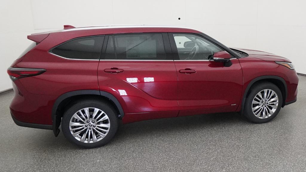 New 2026 Toyota Highlander Hybrid SUV