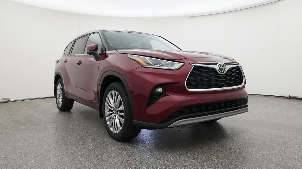 New 2026 Toyota Highlander Hybrid SUV