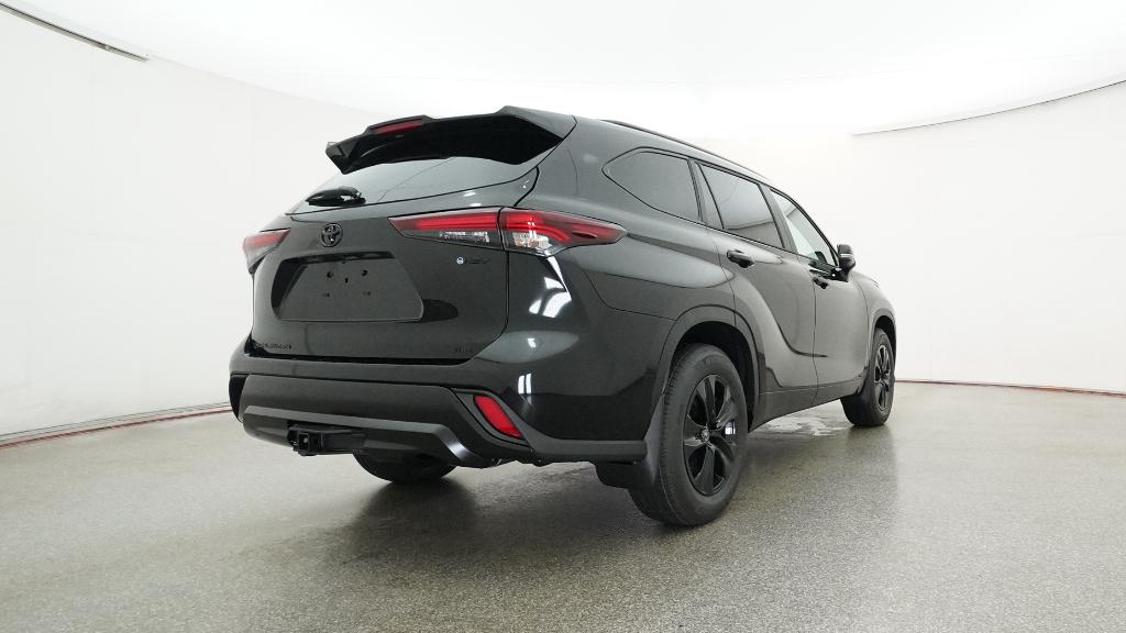 2025 Toyota Highlander Hybrid XLE photo 3