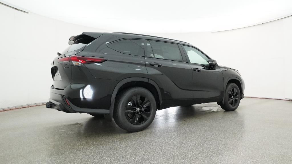 2025 Toyota Highlander Hybrid XLE photo 5