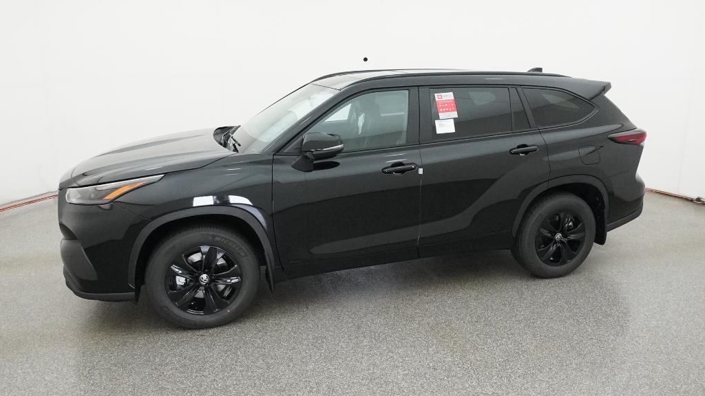 2025 Toyota Highlander Hybrid XLE photo 6