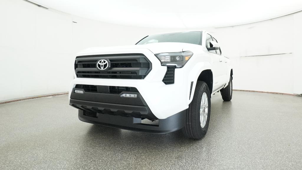 2025 Toyota Tacoma SR5 Double Cab photo 12