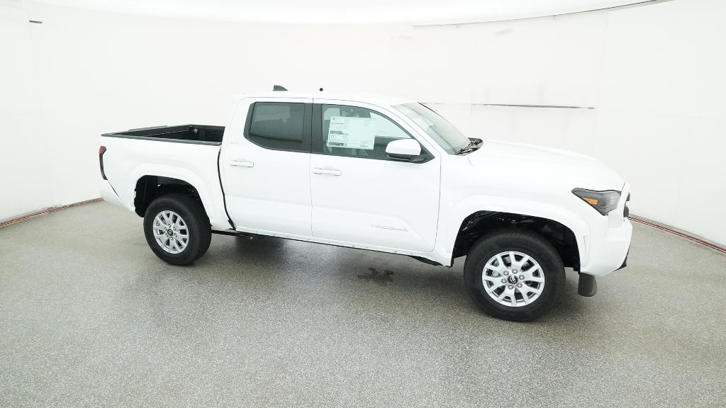 2025 Toyota Tacoma SR5 Double Cab photo 19