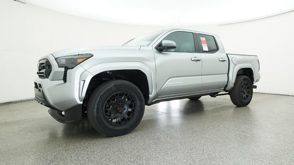 2025 Toyota Tacoma SR5 Double Cab photo 6