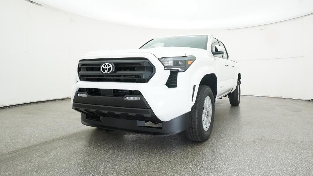 2025 Toyota Tacoma SR5 Double Cab photo 5