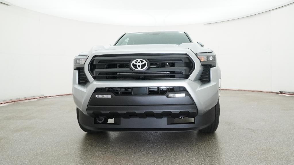 2025 Toyota Tacoma SR5 Double Cab photo 3