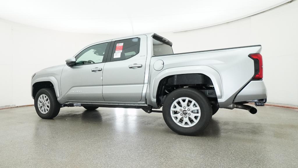2025 Toyota Tacoma SR5 Double Cab photo 5