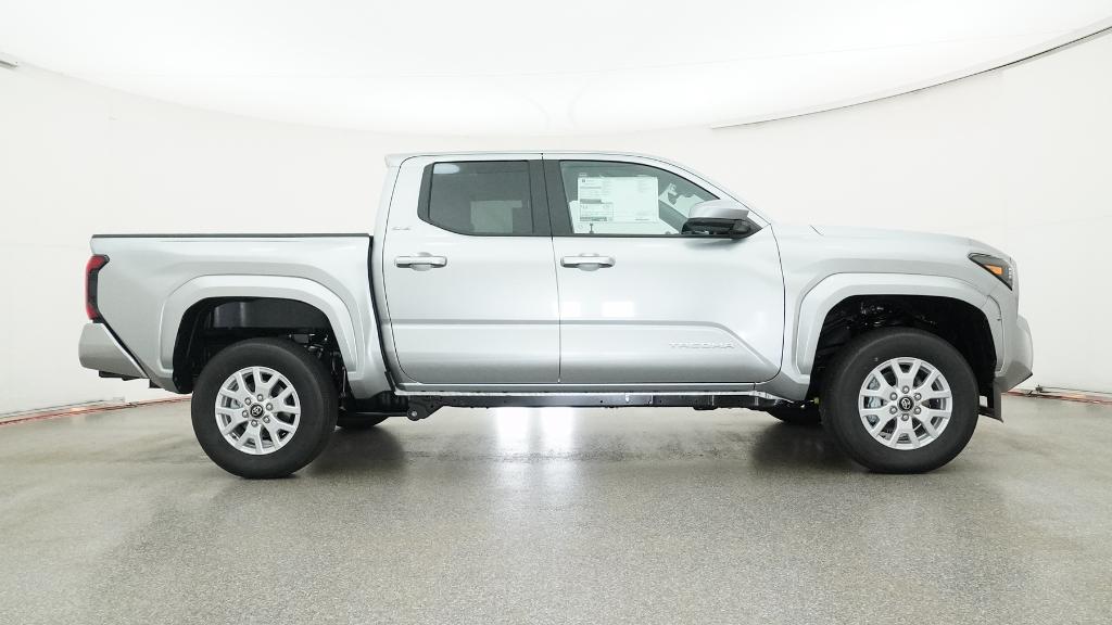 2025 Toyota Tacoma SR5 Double Cab photo 21