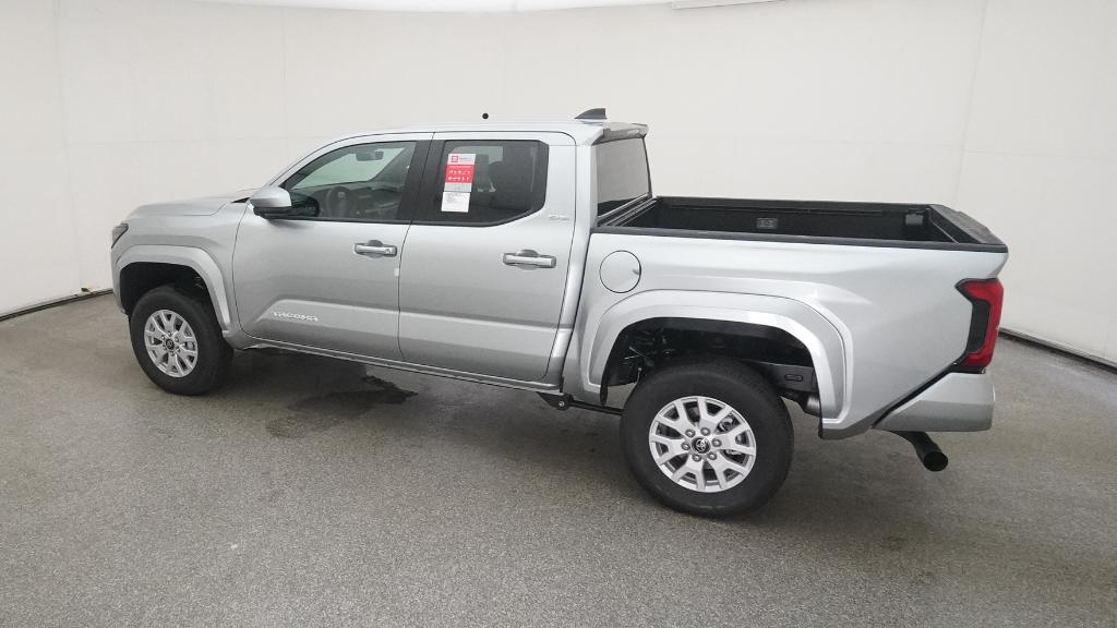 2025 Toyota Tacoma SR5 Double Cab photo 11