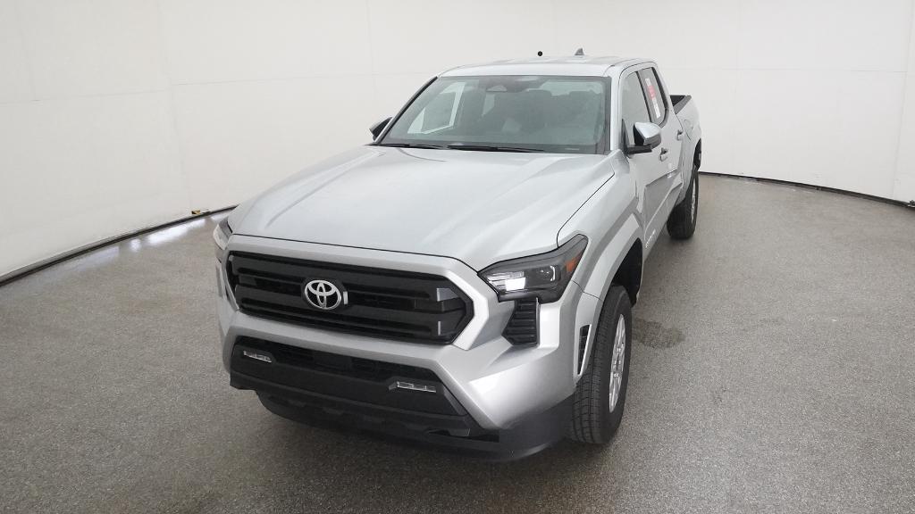 2025 Toyota Tacoma SR5 Double Cab photo 5