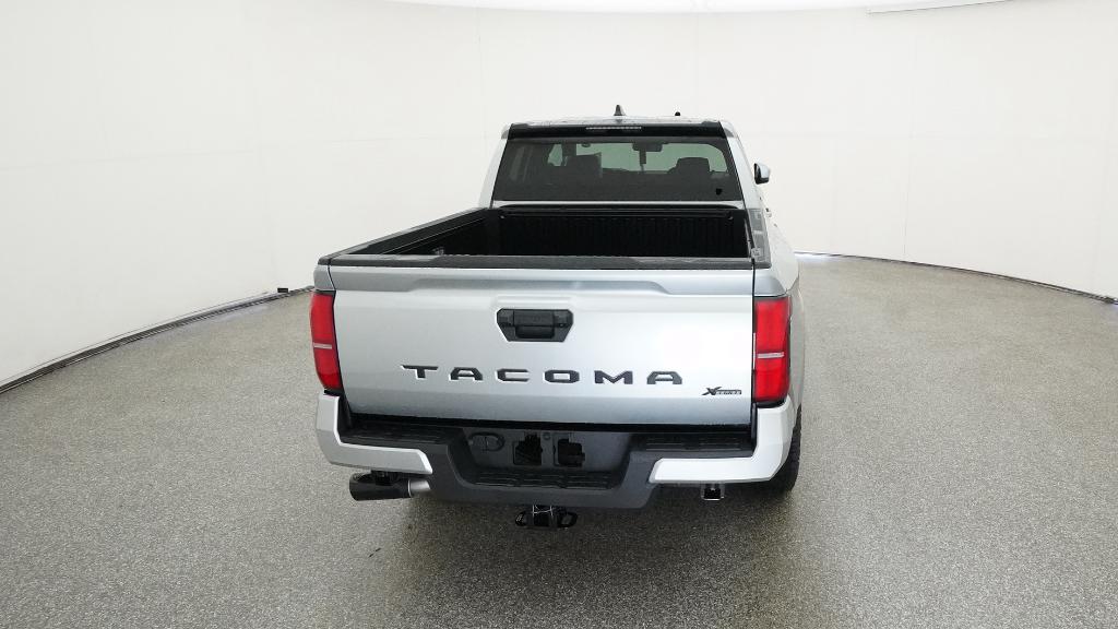 2025 Toyota Tacoma SR5 - Photo 32