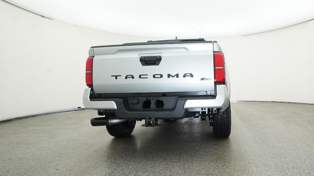 2025 Toyota Tacoma SR5 - Photo 39