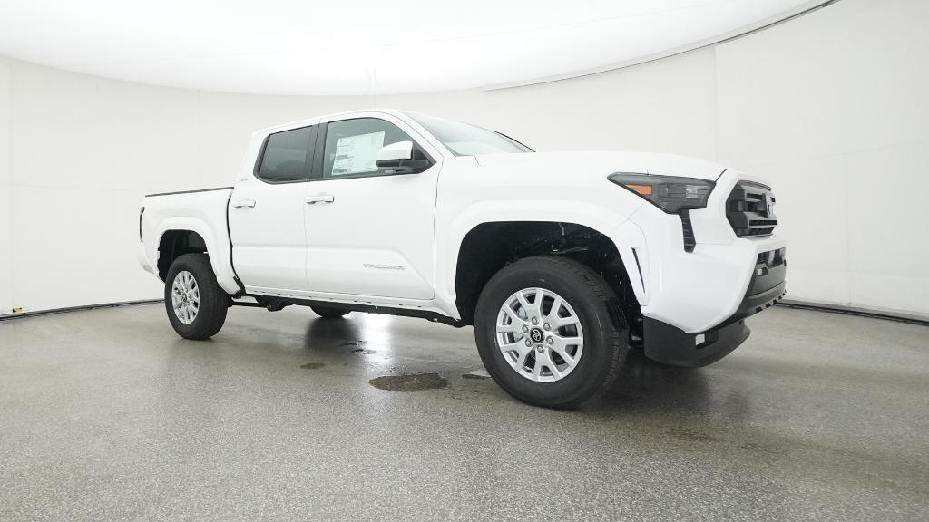 2025 Toyota Tacoma SR5 Double Cab photo 3