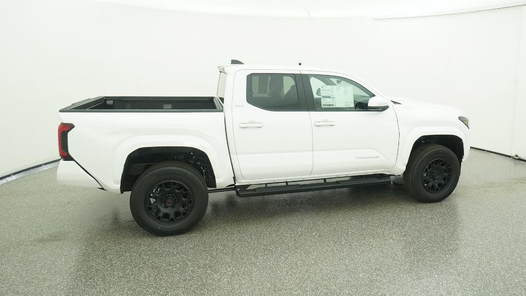 2025 Toyota Tacoma SR5 - Photo 44