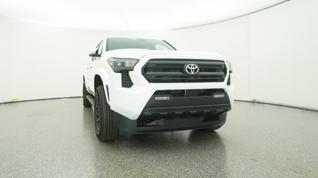 2025 Toyota Tacoma SR5 - Photo 35