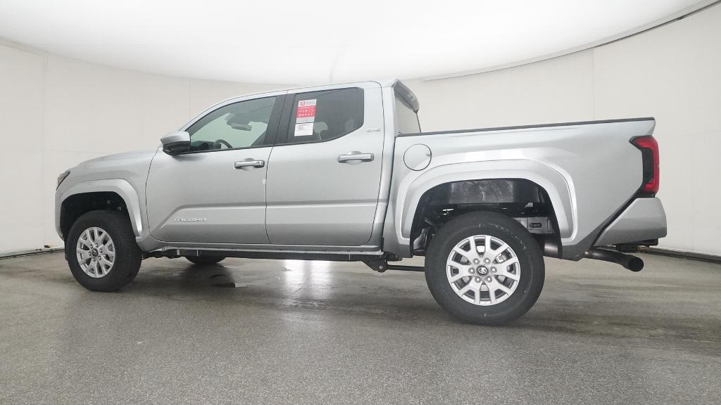 2025 Toyota Tacoma SR5 Double Cab photo 12