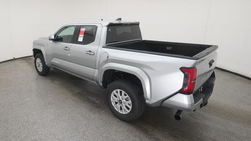 2025 Toyota Tacoma SR5 Double Cab photo 13