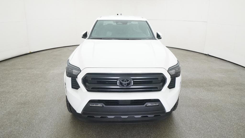 2025 Toyota Tacoma SR5 Double Cab photo 2