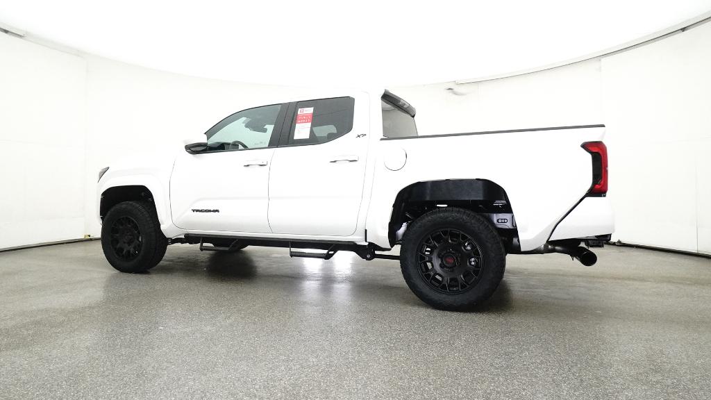 2025 Toyota Tacoma SR5 Double Cab photo 12