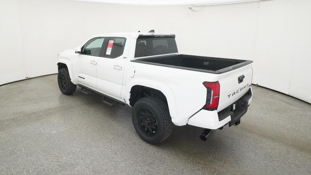 2025 Toyota Tacoma SR5 Double Cab photo 13