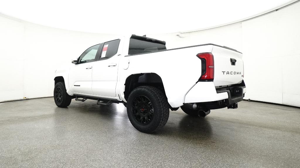 2025 Toyota Tacoma SR5 Double Cab photo 14
