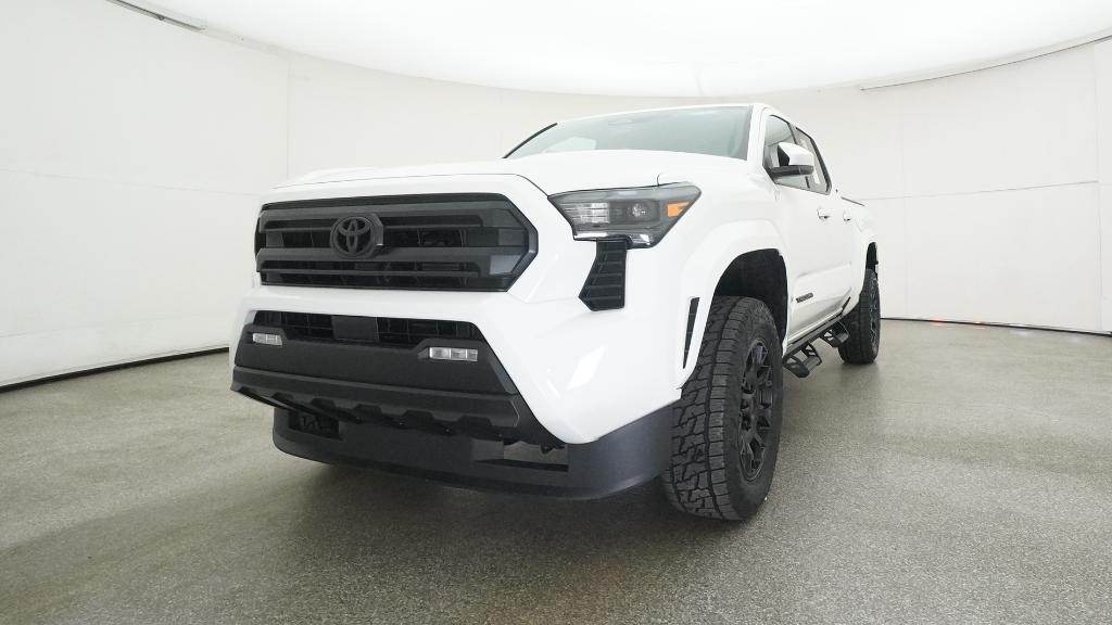 2025 Toyota Tacoma SR5 Double Cab photo 4