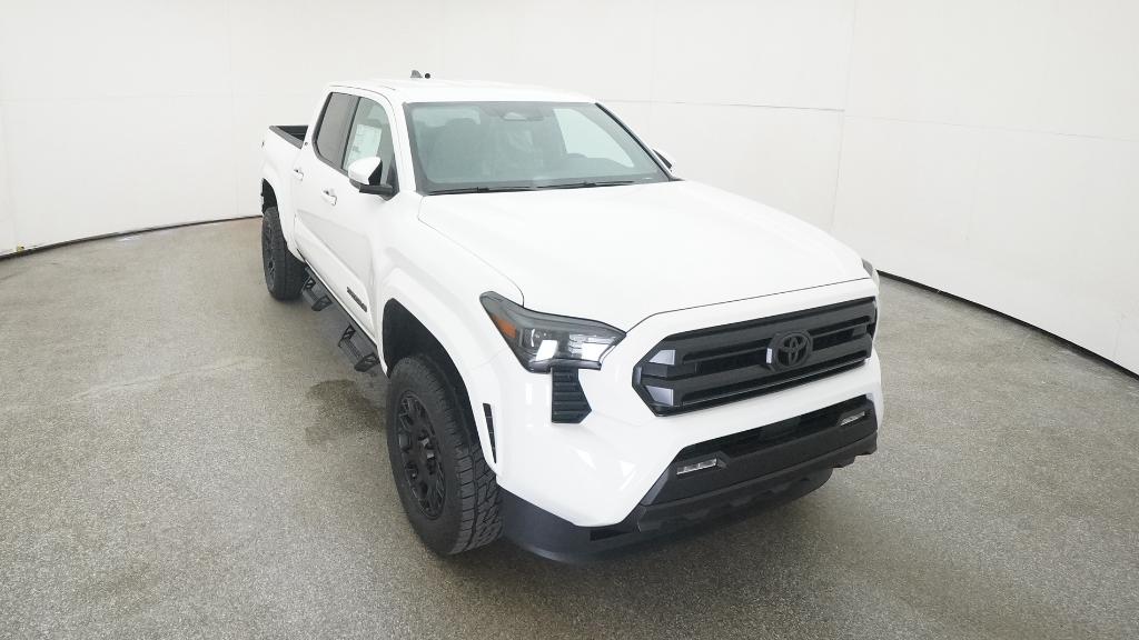 2025 Toyota Tacoma SR5 Double Cab photo 32