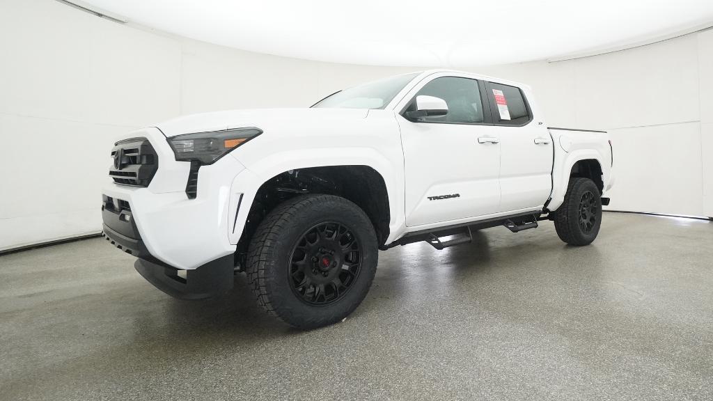 2025 Toyota Tacoma SR5 Double Cab photo 6