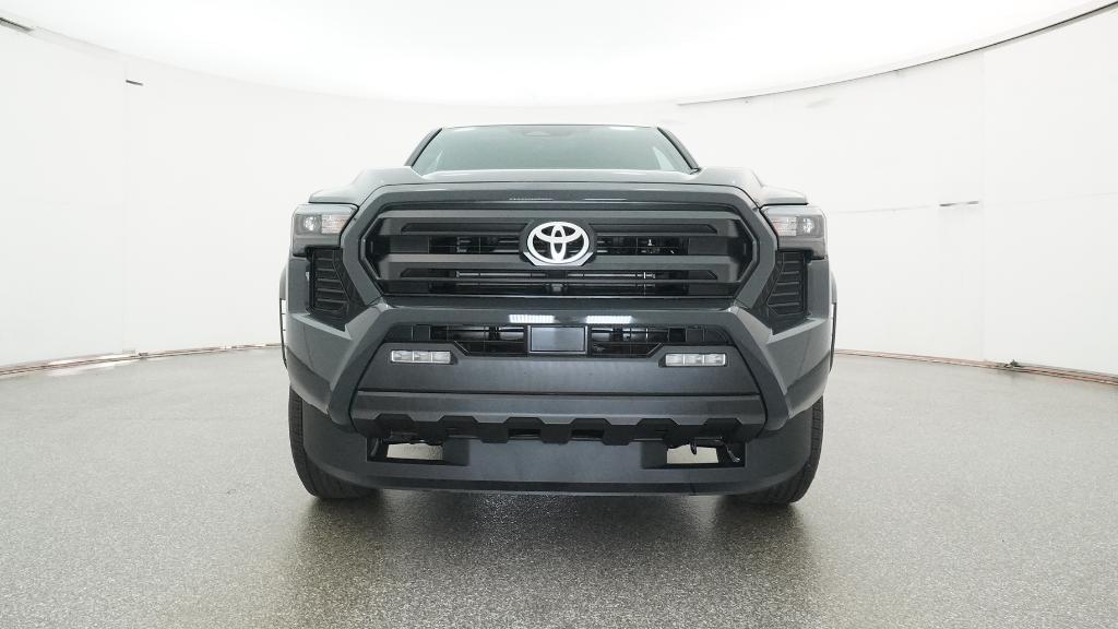 2025 Toyota Tacoma SR5 Double Cab photo 3