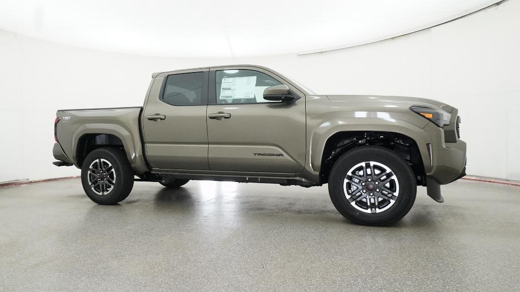 2025 Toyota Tacoma TRD Sport Double Cab photo 3