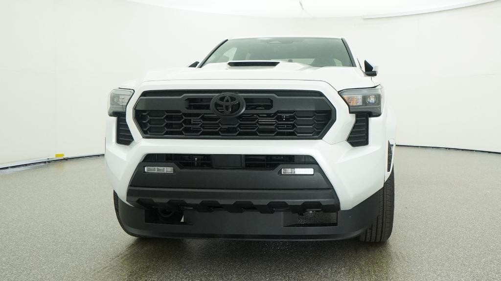 New 2026 Wind Chill Pearl <sup>1</sup> Toyota  TRD Sport image 32