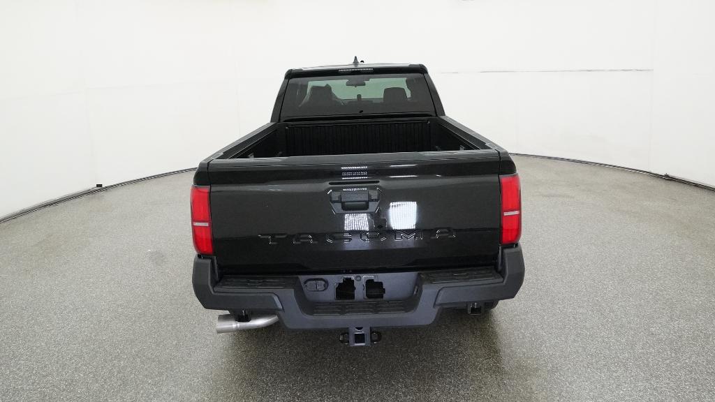 2025 Toyota Tacoma SR XtraCab photo 18