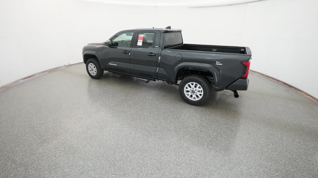 2025 Toyota Tacoma SR5 Double Cab photo 4