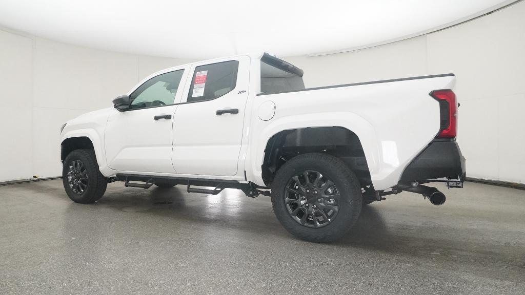 2025 Toyota Tacoma SR Double Cab photo 11