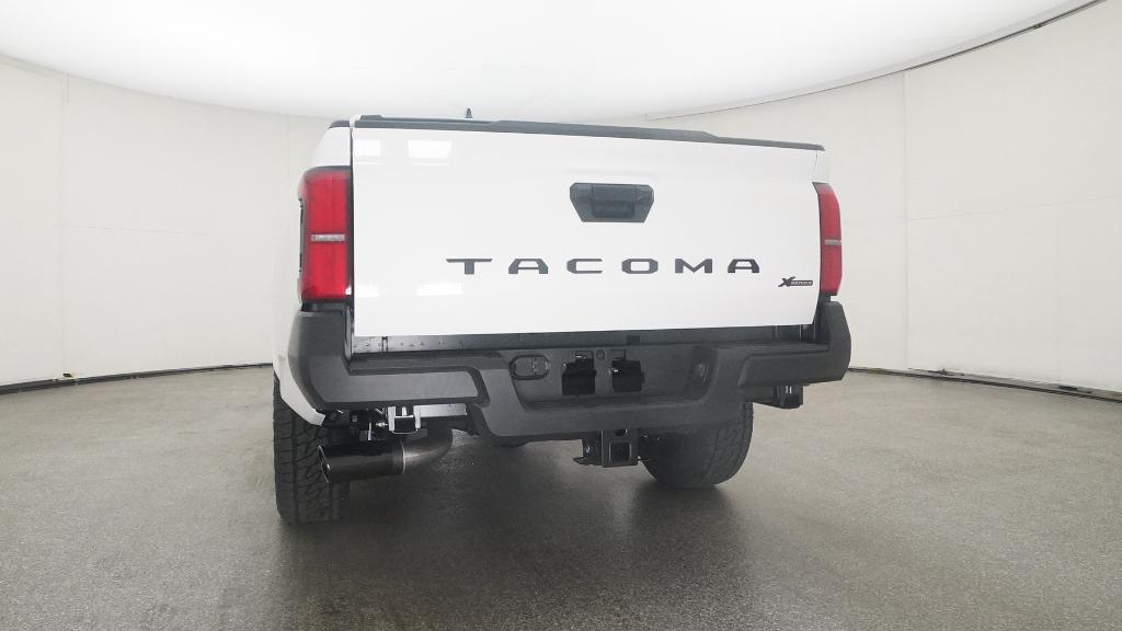 2025 Toyota Tacoma SR Double Cab photo 14
