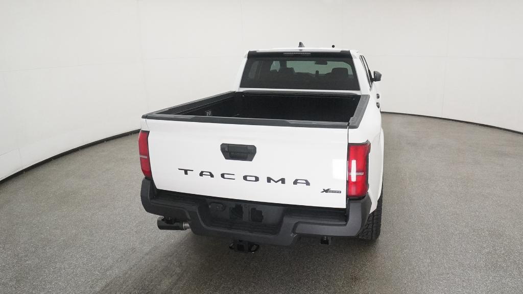 2025 Toyota Tacoma SR Double Cab photo 17