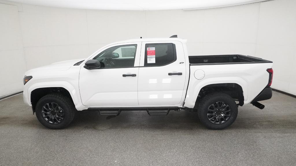 2025 Toyota Tacoma SR Double Cab photo 8