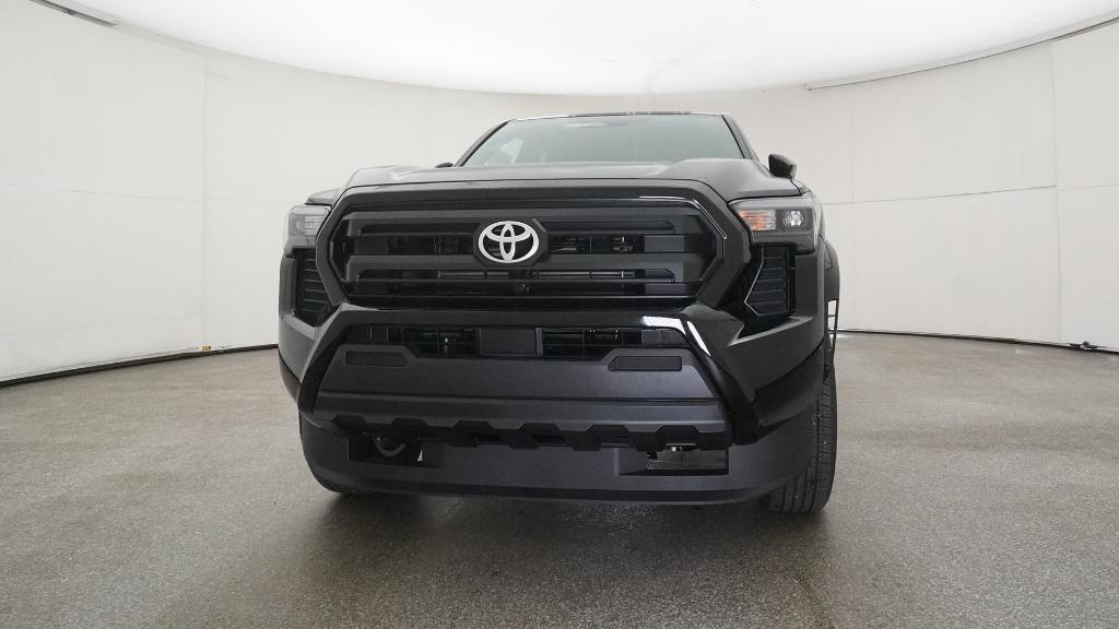 2025 Toyota Tacoma SR Double Cab photo 3