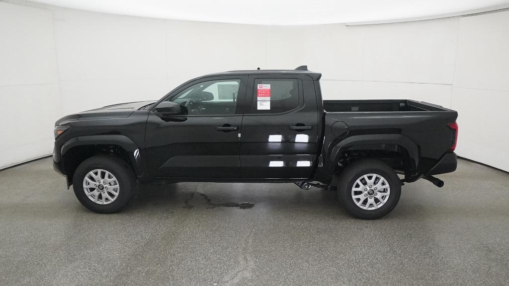 2025 Toyota Tacoma SR Double Cab photo 9