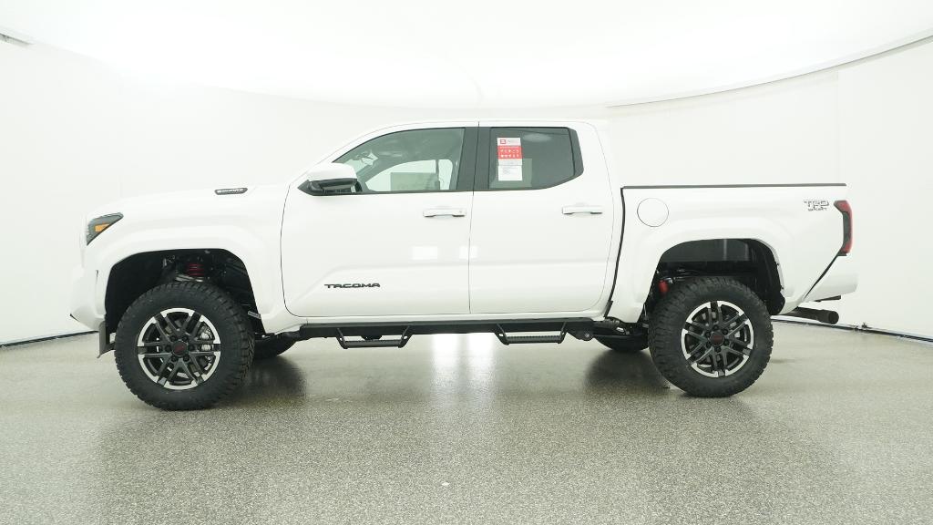 2026 Toyota Tacoma TRD Sport - Photo 12
