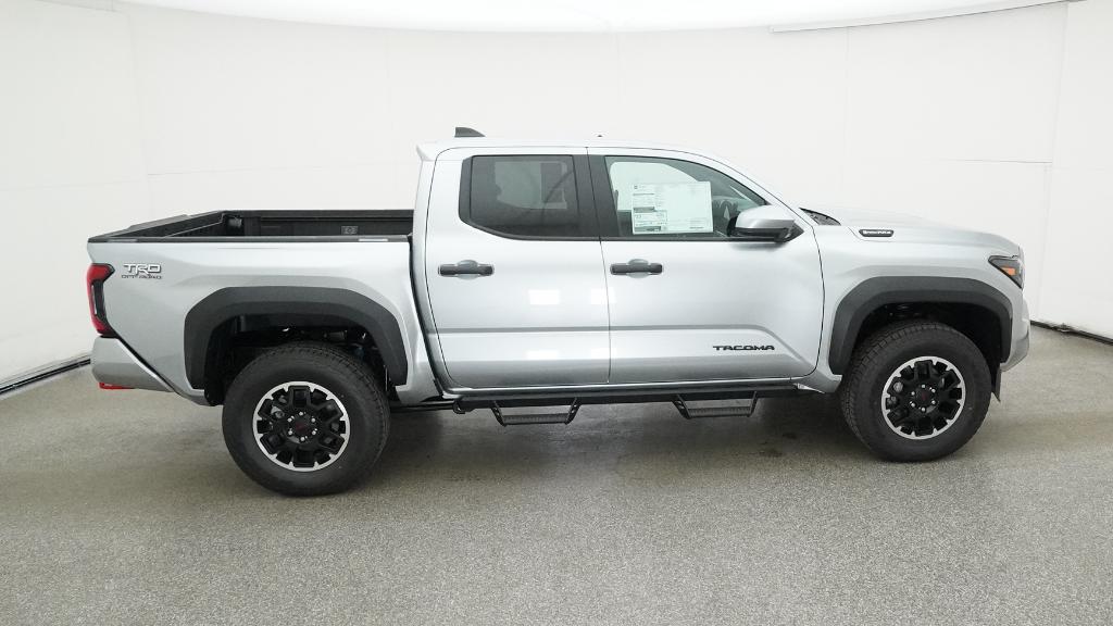 2025 Toyota Tacoma TRD Off Road - Photo 11