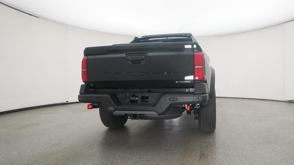 2025 Toyota Tacoma Trailhunter - Photo 12