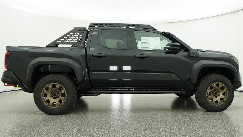 2026 Toyota Tacoma 4WD TRAILHUNTER HYBRID DOUBLE CAB 5' BED AT Crew Cab Pickup Slide 28